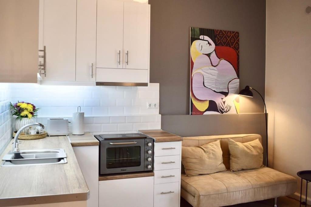 Kapa Central Apartment Каламата Екстер'єр фото