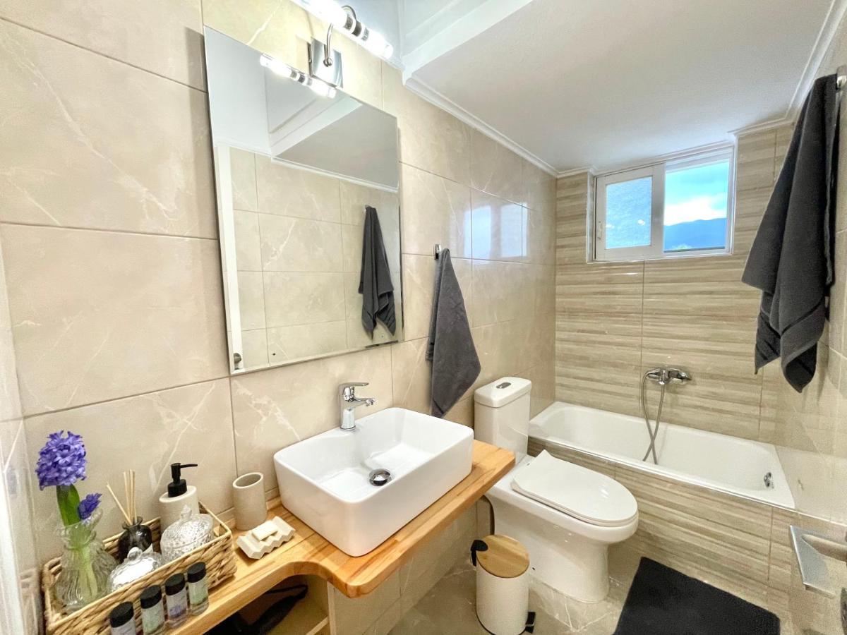 Kapa Central Apartment Каламата Екстер'єр фото