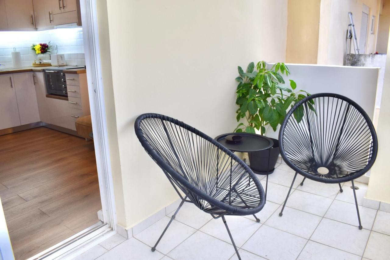 Kapa Central Apartment Каламата Екстер'єр фото